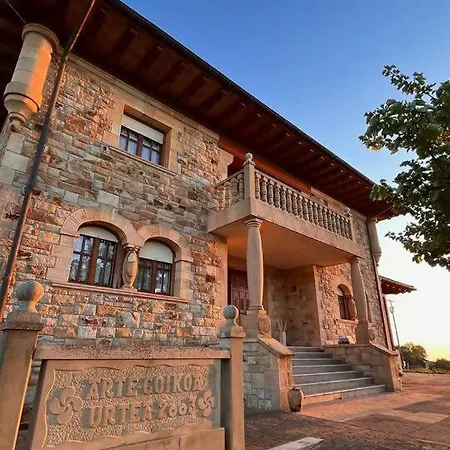 Artegoikoaurdaibai Patrimonio De La Unesco Villa Ibarrangelu
